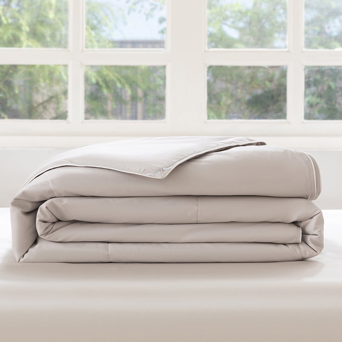 Summer Washable Silk Filled Comforter